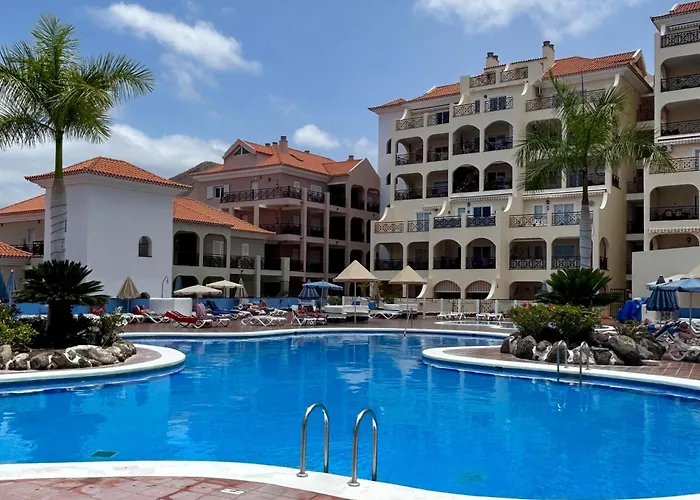 2 Bedroom In Cristianos K210