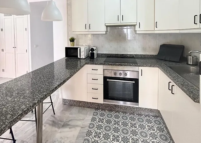 Apartment 2 Bedroom In Cristianos K210 *