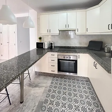 Daire 2 Bedroom In Cristianos K210 *